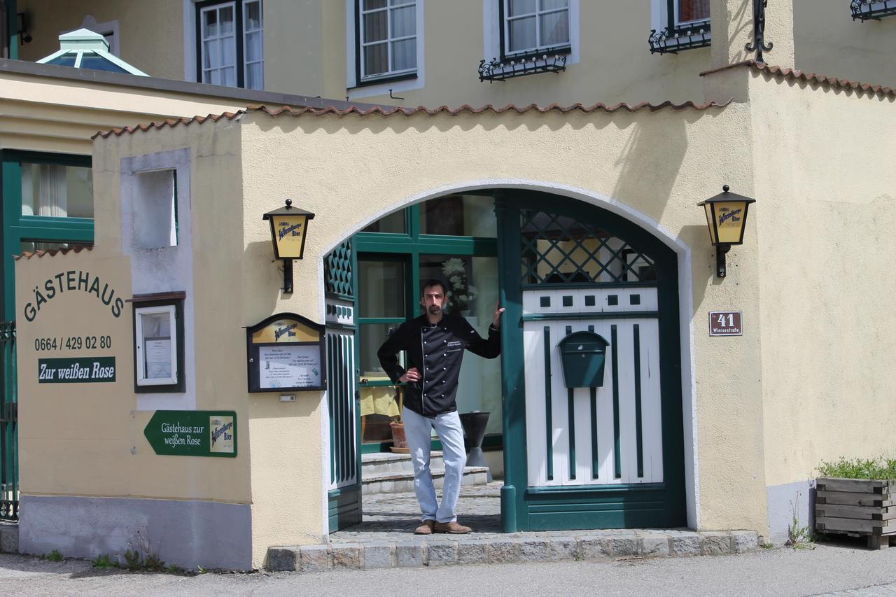 Gaestehaus Zur Weissen Rose Hotel Furth bei Gottweig Exterior photo